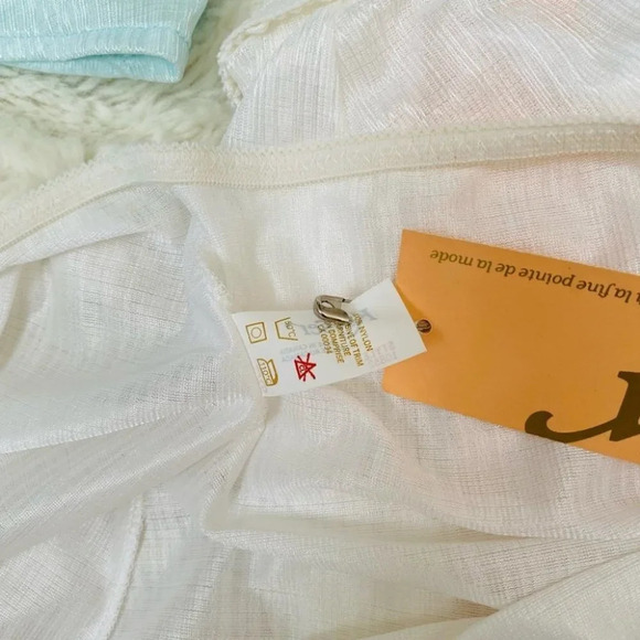 Vintage - White Lounge Shorts - Picture 3 of 5